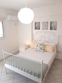 Skyline Vista - Sea View Apartment with Free Parking - Near Piraeus Port - 4