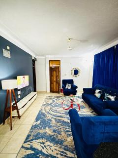 2 bedroom all ensuite located behind Go kart 5 minutes walk to the beach near Severin lodge Neptune beach Cowrie shell - Mombaça - 1