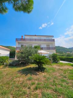 Apartment Milada - Banjol - 0