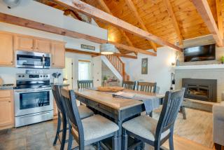 Cozy Tuftonboro Home with Deck - Walk to Beaches! - - 7