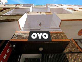 Hotel O Premium Rooms - New Delhi - 9