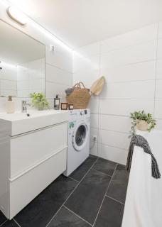 Chic 3BR Heart of District 7- Central Budapest Gem - Budapest - 8