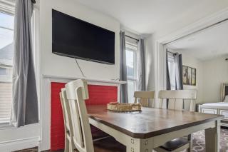 Comfortable 4BR 2BA in the Falls - 5