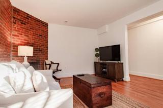 Quaint DC Private 1-BR Walk to METRO-rail subway - Washington - 3
