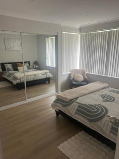 4 Bedroom Home in Thirlmere - 6