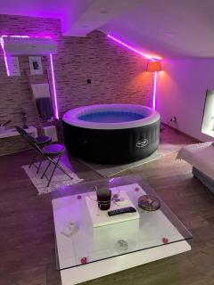 Apparemment - Love Room - Hagondange - 0
