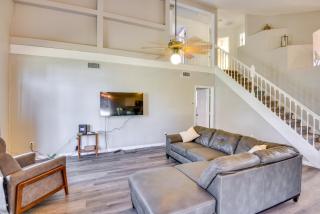 7 Mi to Beach Pet-Friendly Home in Port Orange! - 5