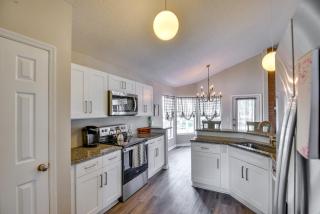 7 Mi to Beach Pet-Friendly Home in Port Orange! - 2