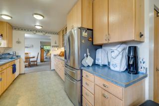 Waterfront Getaway on 10 Acres Near Sunset Beach! - Warrenton - 1