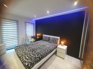 Jupiter Lux Spacious Terrace & Free Parking - Nottingham - 0