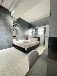 Luxury Three Bedroom Ultracentral Apartment - 7