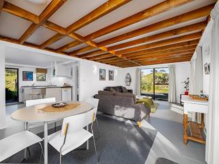 Elliot Bay - Hilltop Flat - Rawhiti - 3
