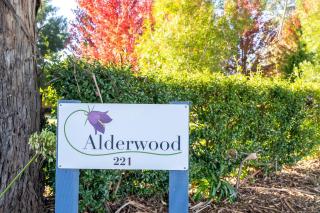 Alderwood Cottage - Cottage W Gorgeous Dam Views! - Glenquarry - 7
