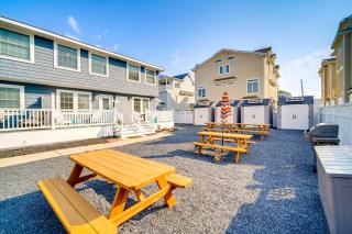 Bright Brigantine Townhome Steps to Beach Access! - Brigantine - 9