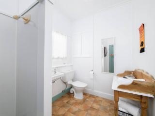 Elliot Bay - Shearer's Cabin - 9