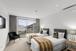 catalina-apt-6-central-penthouse-apt-lake-views - 7