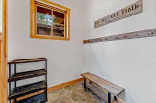 Northstar Hideaway-Private Hot Tub, Shuttle Access - Truckee - 4