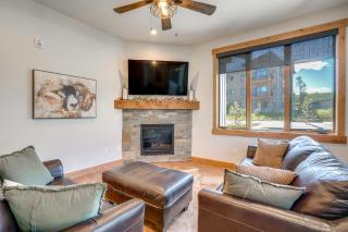 Modern Elk Creek Condo with Hot Tub and Heated Floors - 6
