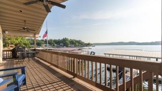 Casa Del Lago 3 bed 3 bath lakefront home with private dock - Gravois Mills - 8