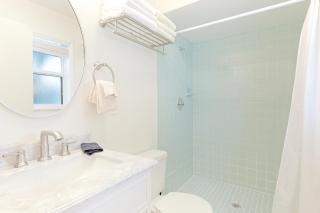 Newly remodeled 8-steps to sand path of Beach! - Siesta Key - 1