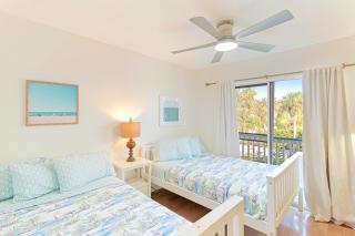 Newly remodeled 8-steps to sand path of Beach! Unit A - Siesta Key - 1