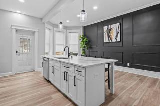 Green-Door Brownstone Private Room - BD 2 - 2