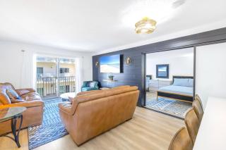 Bayview Unit, Balcony, Private Beach, Heated Pools, Pickle, Hot-tub, Gym, Beach to Bay! - 0