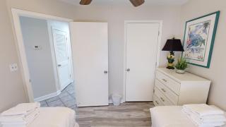 Poolside Villas 101- by Holiday Isle Properties - 6