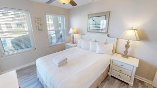 Poolside Villas 101- by Holiday Isle Properties - Destin - 4