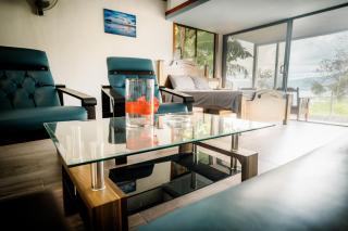 Little Paradise Lakefront Lodge - Nuevo Arenal - 5