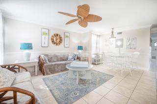 The Village breeze - 2 units, 4BR, 4Bath, Pool, Beach- Siesta Village Living! - Siesta Key - 7