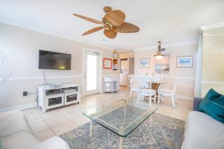 The Village breeze - 2 units, 4BR, 4Bath, Pool, Beach- Siesta Village Living! - Siesta Key - 4