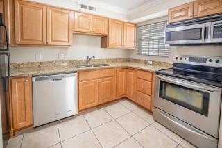 The Village breeze - 2 units, 4BR, 4Bath, Pool, Beach- Siesta Village Living! - Siesta Key - 2