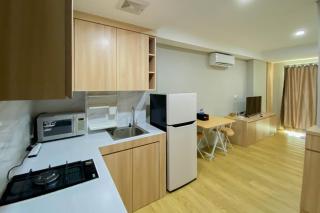 Spacious and Warm Studio Daan Mogot City Apartment By Travelio - Jakarta - 2