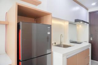 Minimalist and Homey Studio at Daan Mogot City Apartment By Travelio - 4