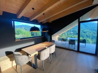 Glam Haus - 5