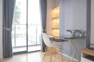 Brand New and Comfy Studio at Daan Mogot City Apartment By Travelio - Jacarta - 5