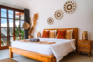 Villa Sarajevo 3BR in Pererenan Canggu Brand New - Canggu - 2