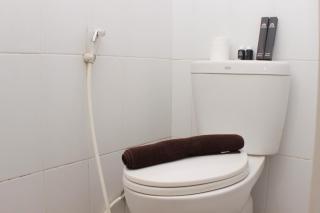 Cozy and Warm Studio at Grand Sentraland Karawang Apartment By Travelio - Karawang - 4