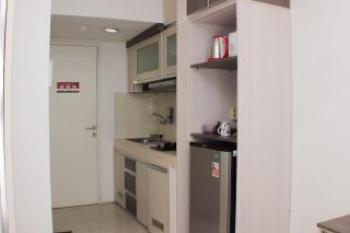 Cozy and Warm Studio at Grand Sentraland Karawang Apartment By Travelio - Karawang - 2