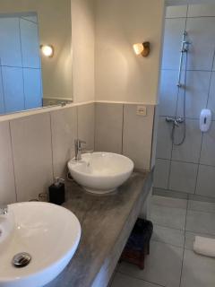 Tsara Guest House - 4