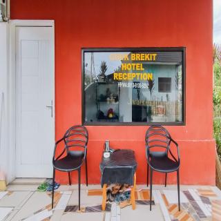 Girik Brekit Mitra RedDoorz - Berastagi - 3