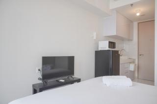 Tranquil Stay Studio with Sea View No Kitchen at Tokyo Riverside PIK 2 Apartment By Travelio - Rawalembang - 4