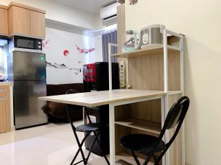 Great Homey 2BR at Meikarta Apartment By Travelio - Jakarta - 4