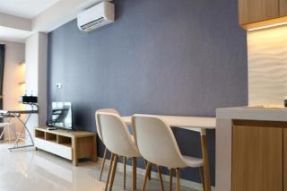 Cozy Stay Studio at 27th Floor Daan Mogot City Apartment By Travelio - Jakarta - 2