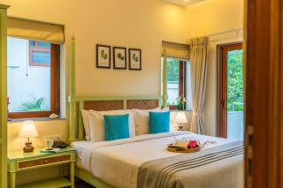 ELIVAAS 3 BHK Pvt Pool & Bar - Villa Valerie - Oxel - 1