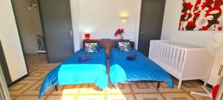 Maison "La Fleur d'oranger" climatisée, classée 3 étoiles, jardin clos, box internet - 2