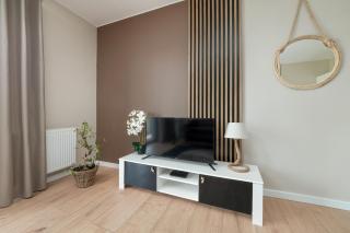 Przestronny Apartament z Parkingiem we Władysławowie by Noclegi Renters - Władysławowo - 2