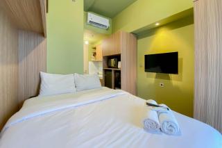 Fully Furnished with Cozy Design Studio Apartment Tokyo Riverside PIK 2 By Travelio - 0