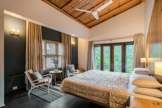 Alpine Vila by EbonyStays, Bhimtal - 8
